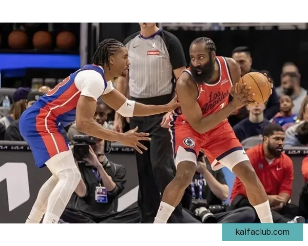 哈登高效掌控比赛20战15胜29分钟轻松砍下17分14助攻引热议